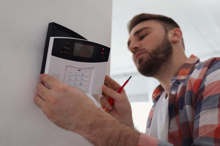 Installation système d'alarme Montréal