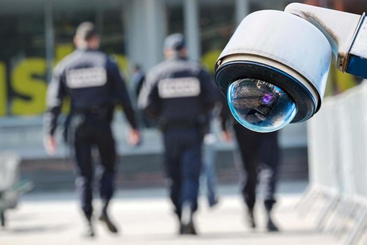 Une installation clé en main du système d'alarme de votre bâtiment